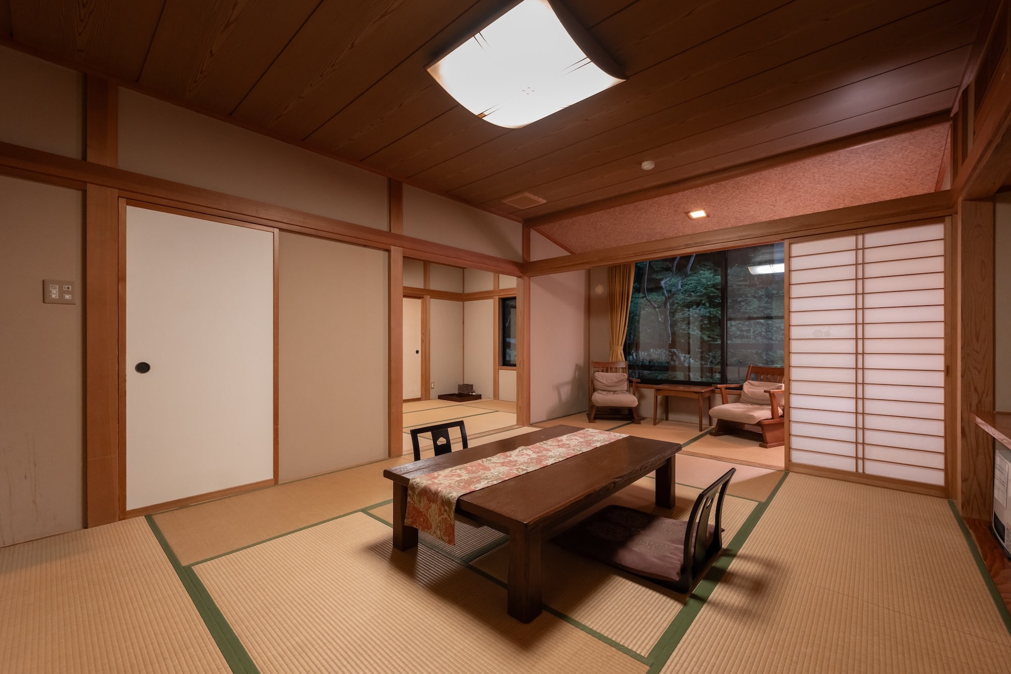 2間和室(バス付）